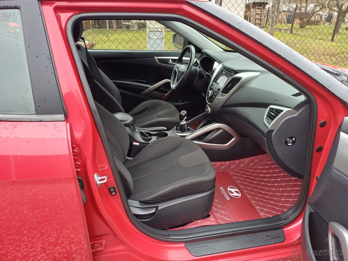RARITKA Hyundai Veloster 1.6...71050km - 10