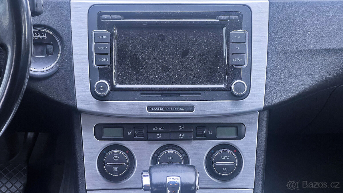 Vůz na náhradní díly VW Passat B6 kombi 2009 CBBB LQT LC8Z - 10