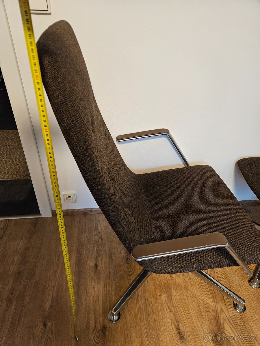 Kvalitní houpací křeslo s podnoží - 10