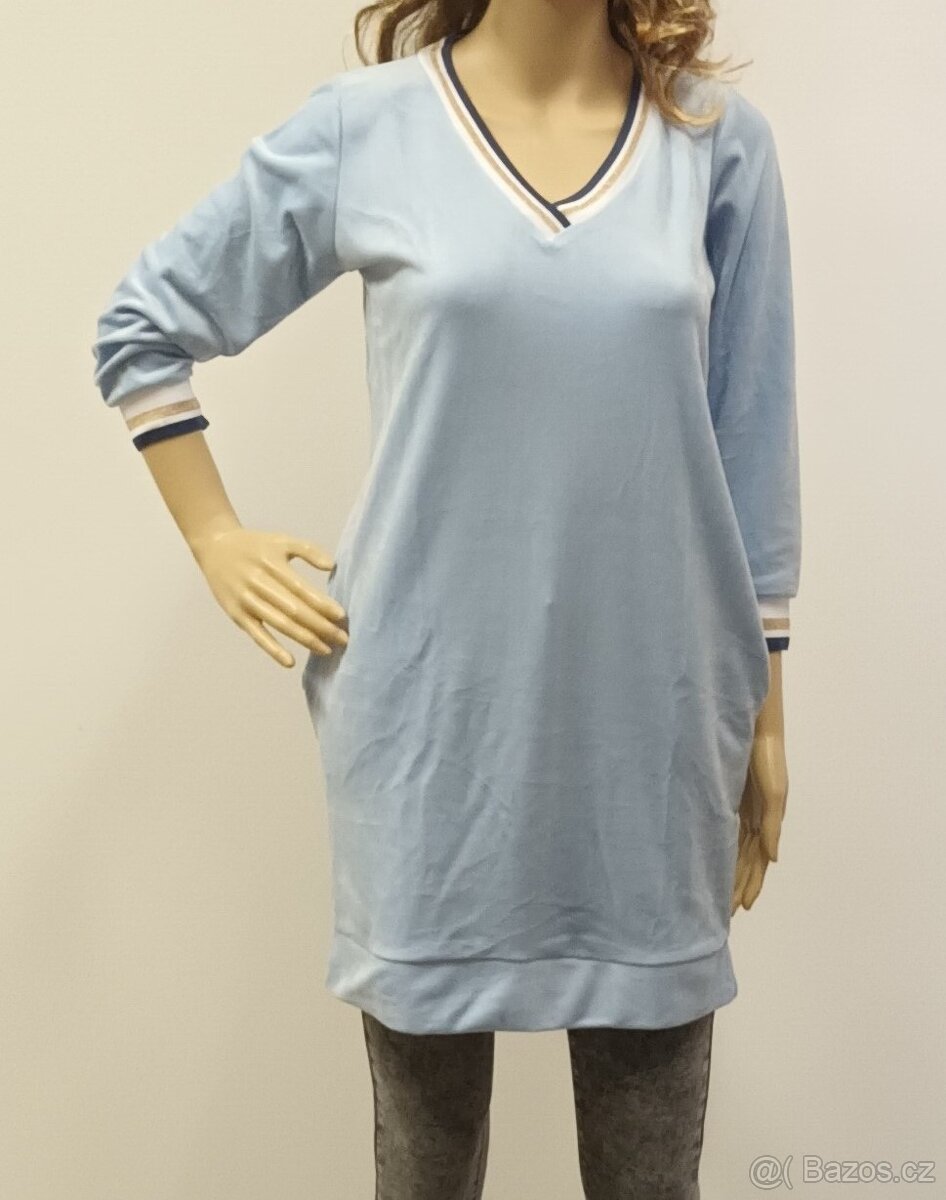 Mikinové šaty 1 - 10