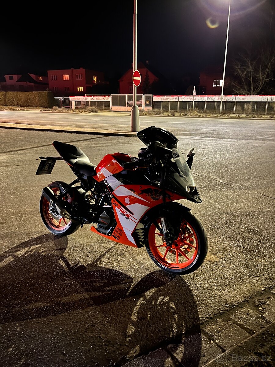 KTM RC 125 - 10