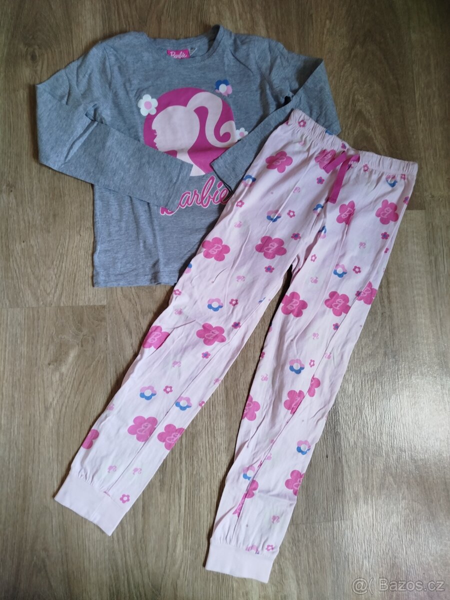 Dívčí oblečení, velikost 134/140 - 10