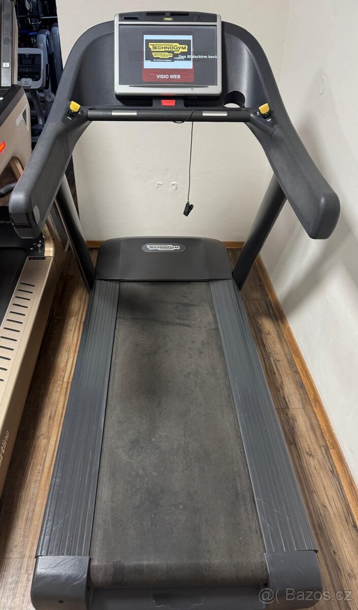 Fitness stroje - zařízení z fitness centra - 10