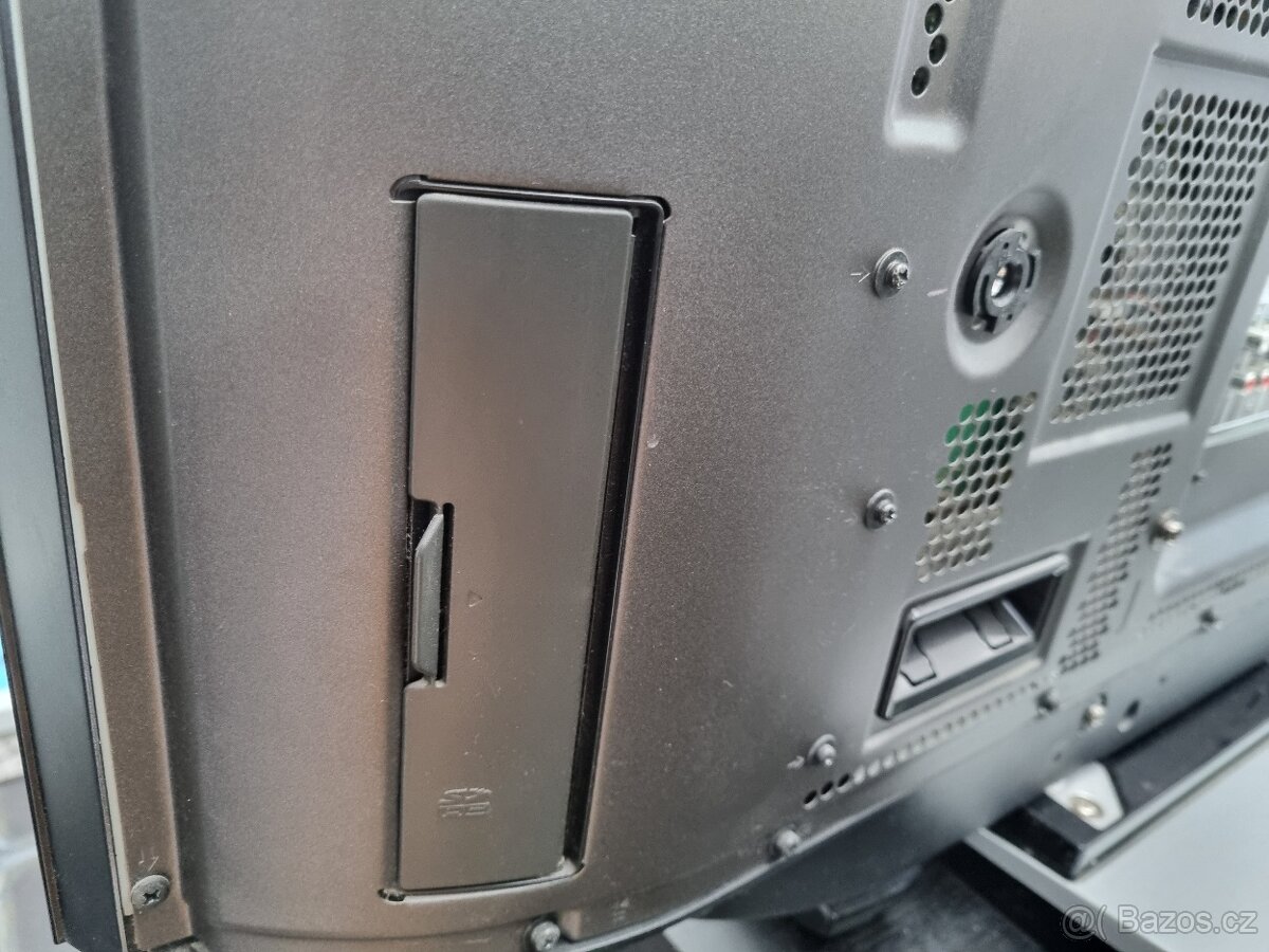 Prodám televizi Panasonic TH-42PZ85EA úhlopříčka 106 cm - 10