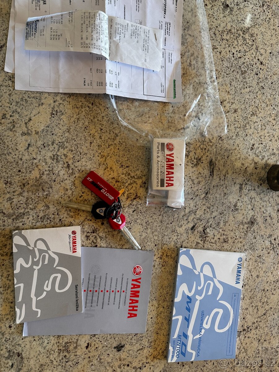 Yamaha MT10 touring,13k km, Akrapovič, DPH - 10