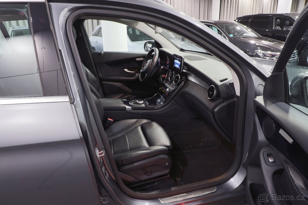 Mercedes-Benz GLC220d 125kW 4x4 - otevřeno celý víkend do 20 - 10