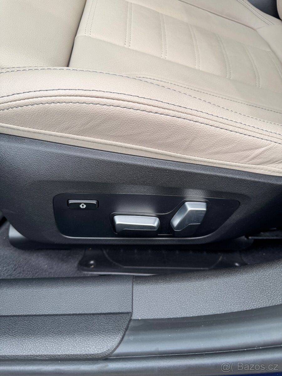 BMW 330D xDrive - 10