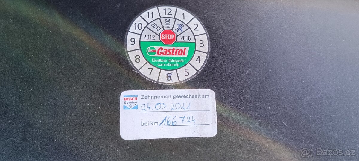 Volvo V60 2.0 diesel D3 120kw, 5 válec, r-design, MANUÁL - 10