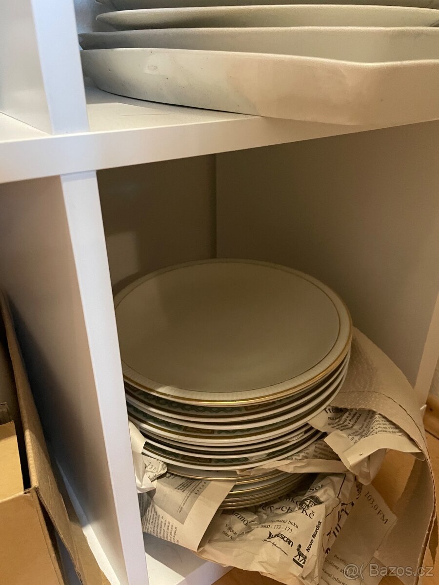 Starožitné sklo-porcelán-nádobí-drobnosti - 10