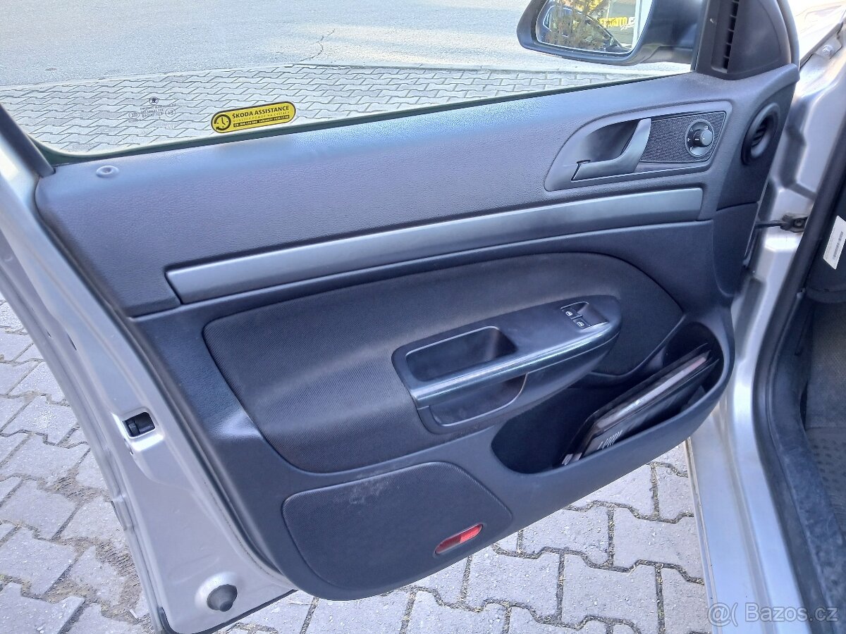 Škoda Octavia 1.6i, 75kW, 2008. - 10