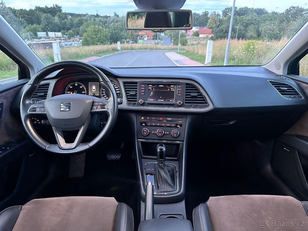 Seat Leon X-perience 2.0 TDI DSG 135kW 4x4 ACC FULLED - 10