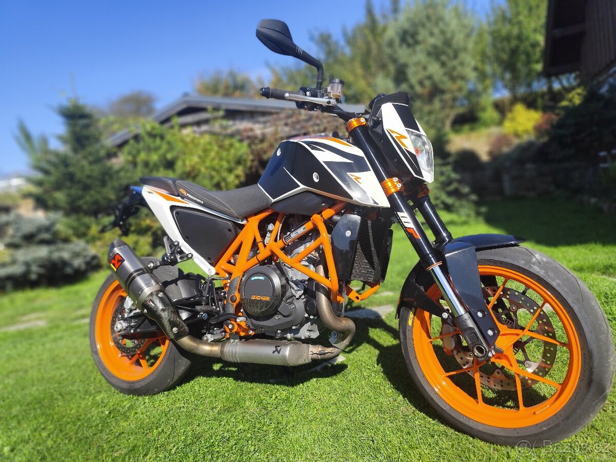 KTM 690 DUKE R - 10