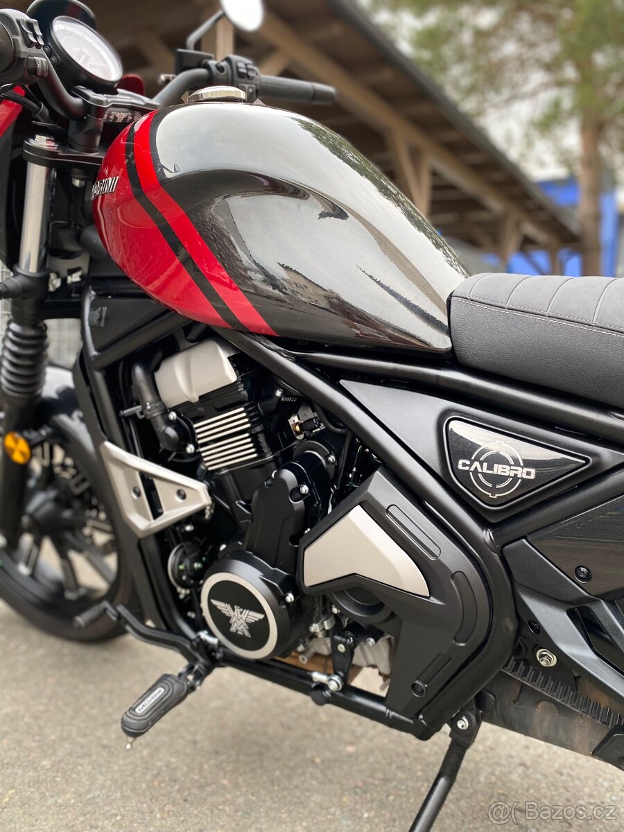 Moto Morini Calibro Custom 700 červená - 10