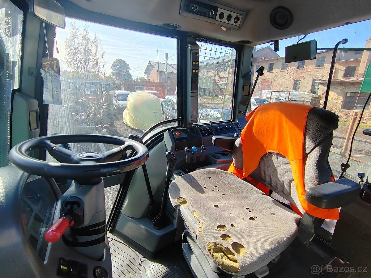 VALTRA 6850 lesní kolový traktor - 10