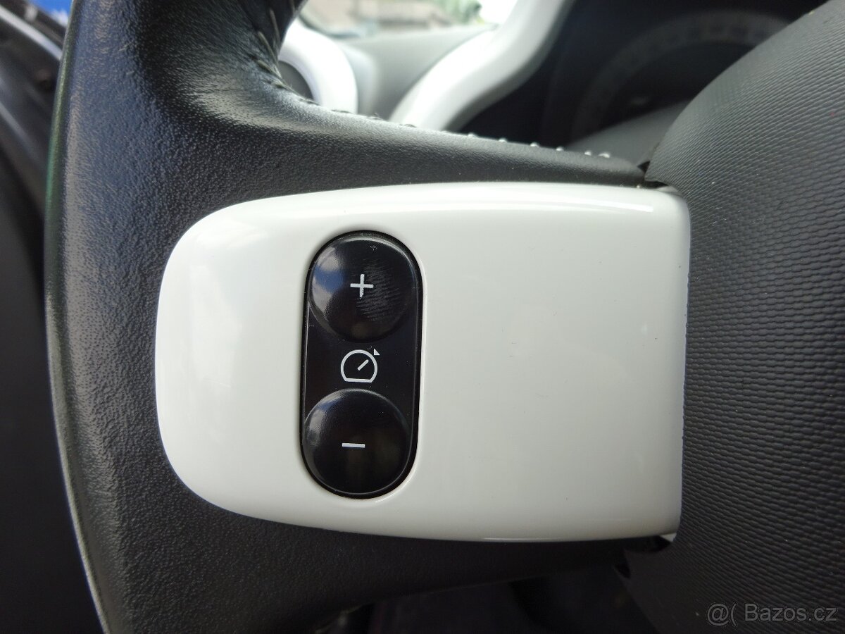 Renault Twingo 0,9 i, GARANCE KM,1 MAJITEL - 10