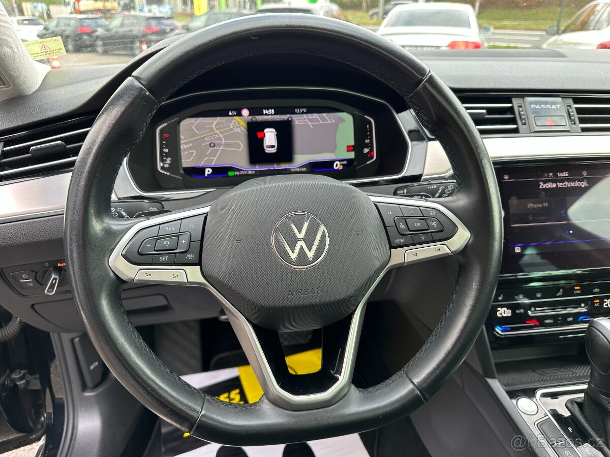 Volkswagen Passat Panorama 2022 - 10