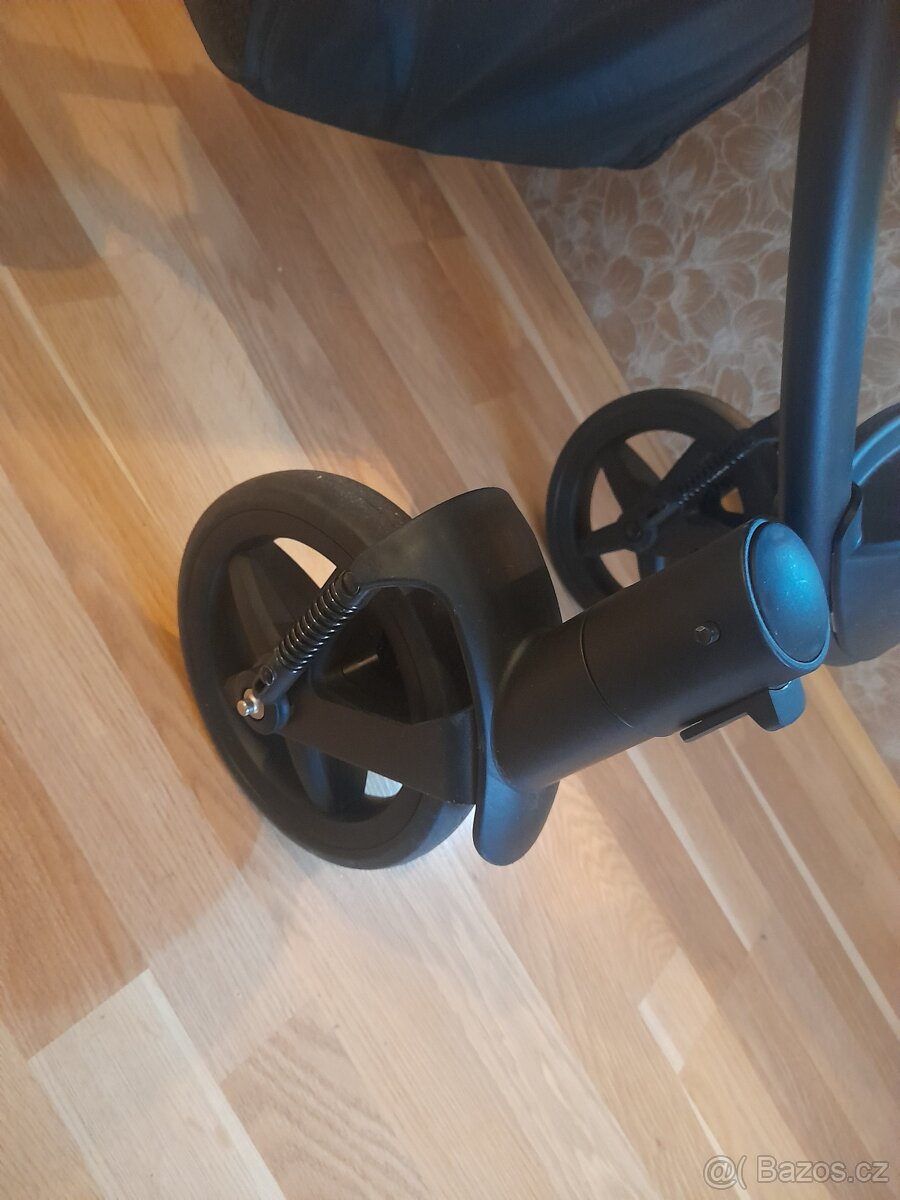 Sportovní kočárek Lionelo - 10