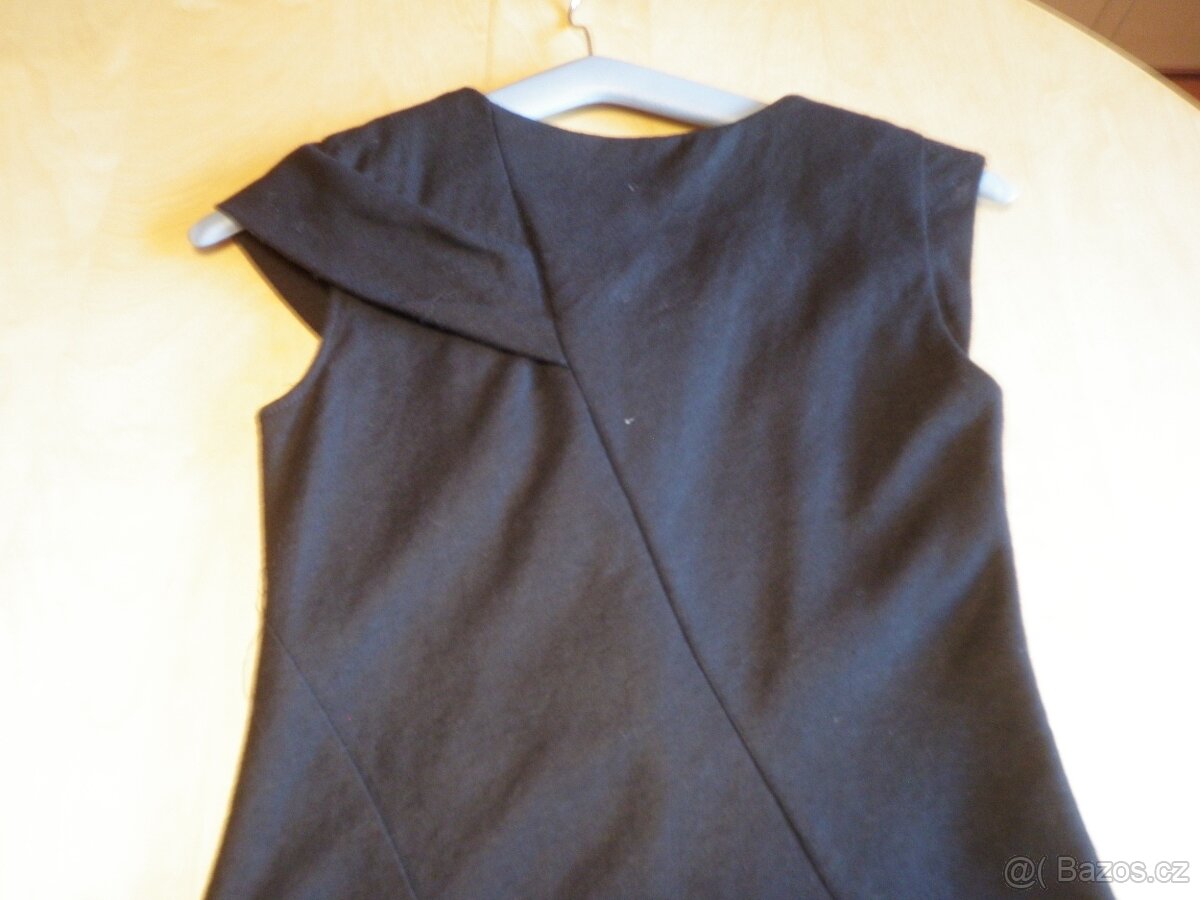 luxusní černé kvalitní značkové šaty - vel. S - 10