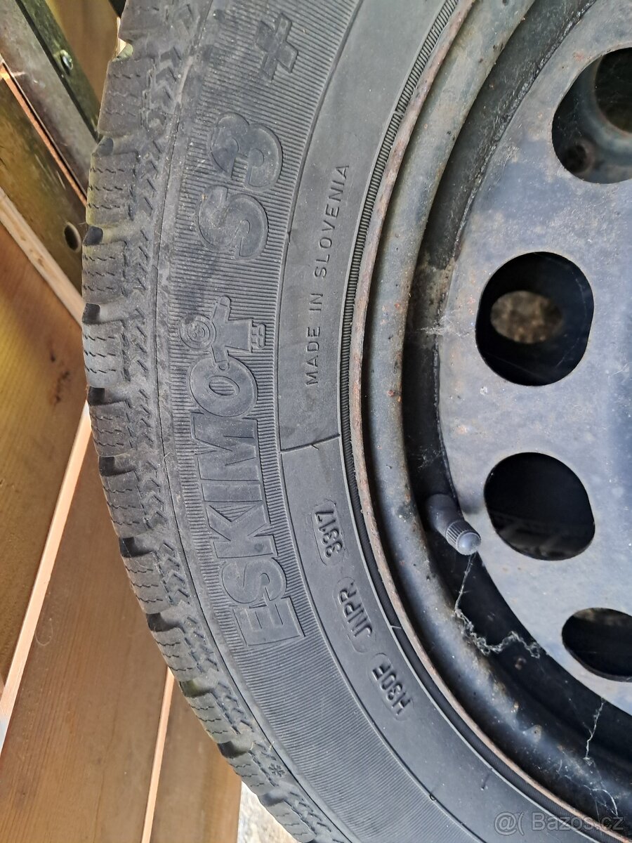 VW GOLF 4 disky + zimní pneu 205/55R16 - 10