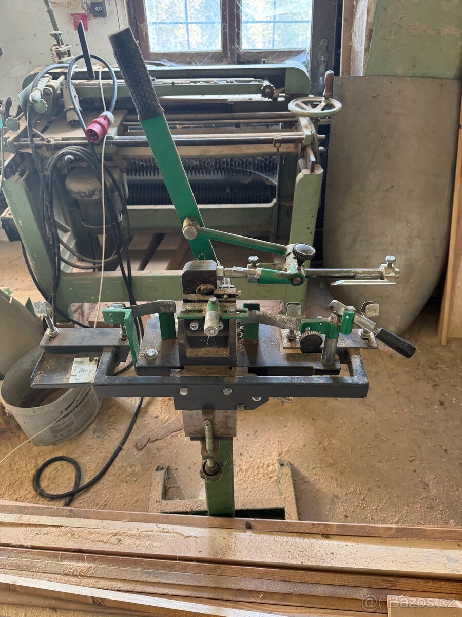 Kmenová pasová pila-mobilní - 10