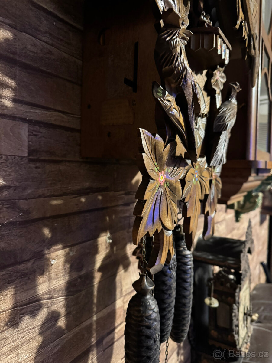 Perfektní starožitné kukačky s hracím strojkem. - 10