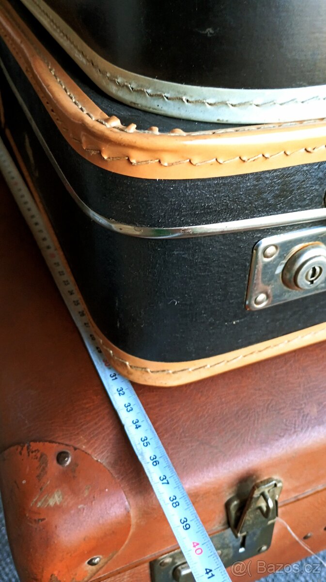 Staré kufry - 10