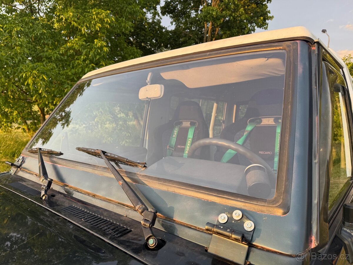 Toyota Land Cruiser KZJ 73 - 10