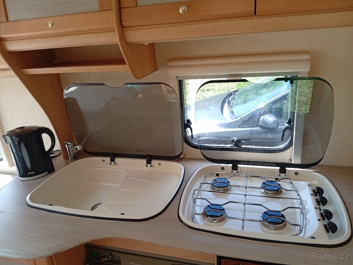 KARAVAN Bailey RANGER ZIMNÍ SLEVA pro 2 nebo 4 osoby AKCE - 10