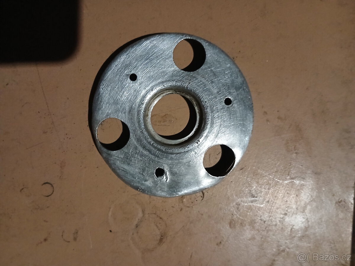 Stadion,Jawetta díly - 10