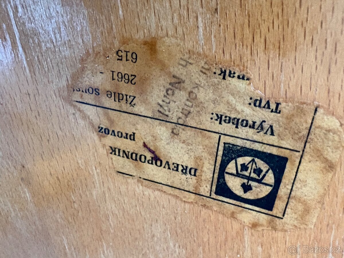 Masivní jídelní židle - 10