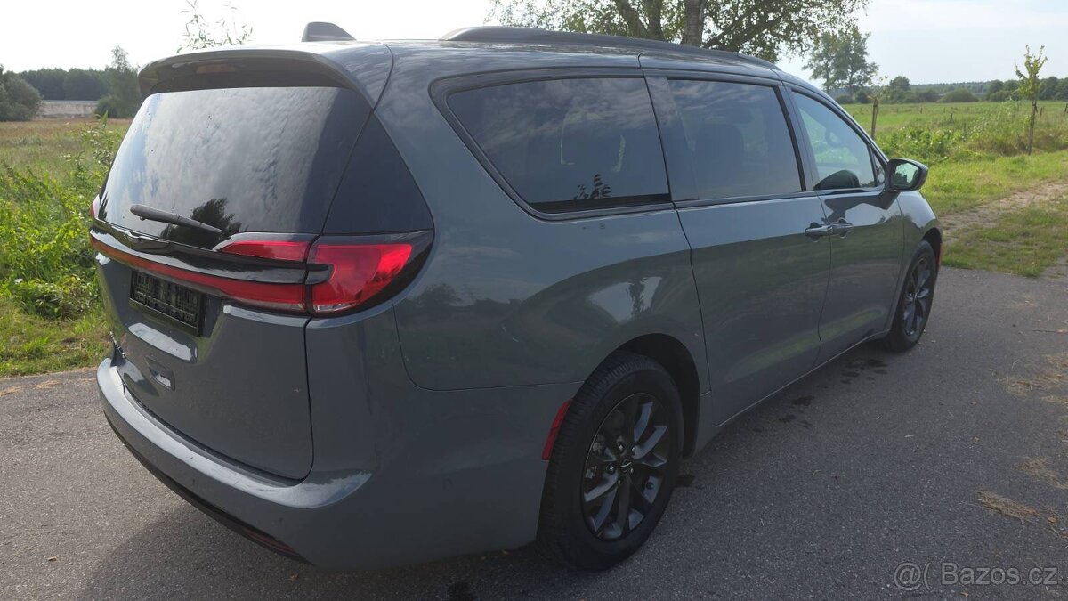 Chrysler Pacifica S 2021 full led záruka - 10