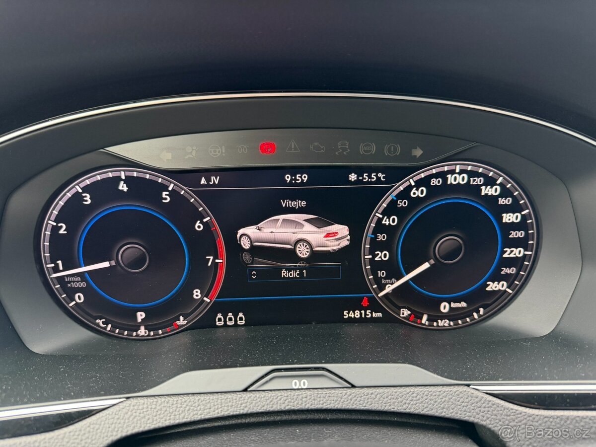 VW PASSAT 1,8 TSI 132kW R-LINE DSG 05/2018, 1.maj ČR 54340km - 10