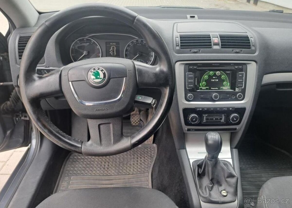 Škoda Octavia 1,4 TSI benzín manuál 90 kw - 10