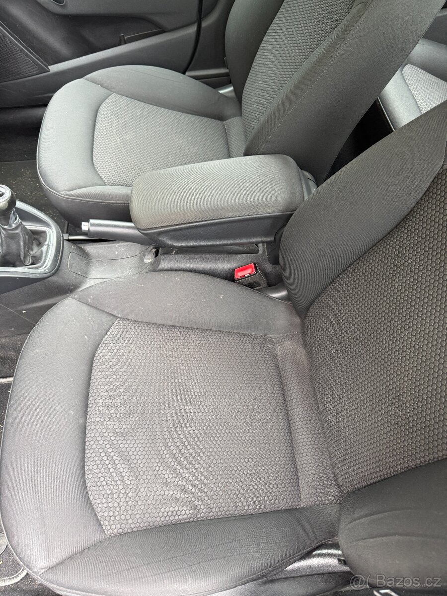 Audi A1 1.6 tdi 77 kW SPORTBACK - 10