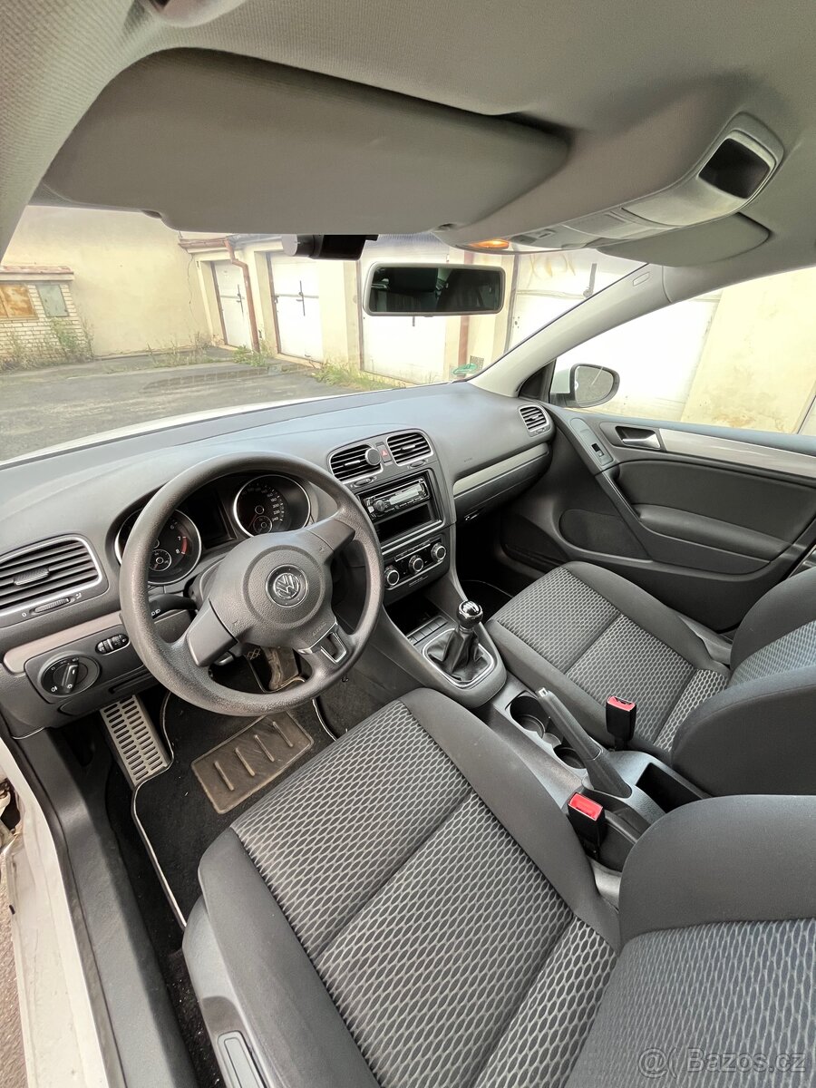 Volkswagen Golf VI 1.6 MPI - 10