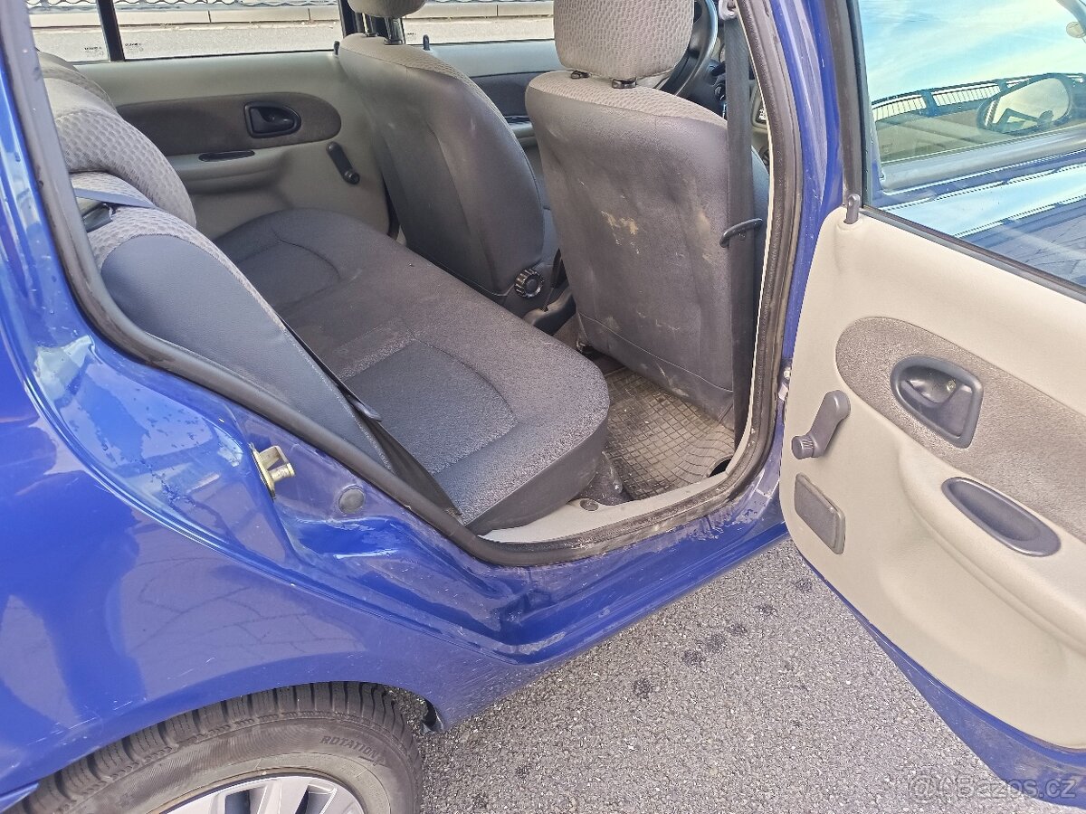 Renault Thalia v perfektním stavu - 10