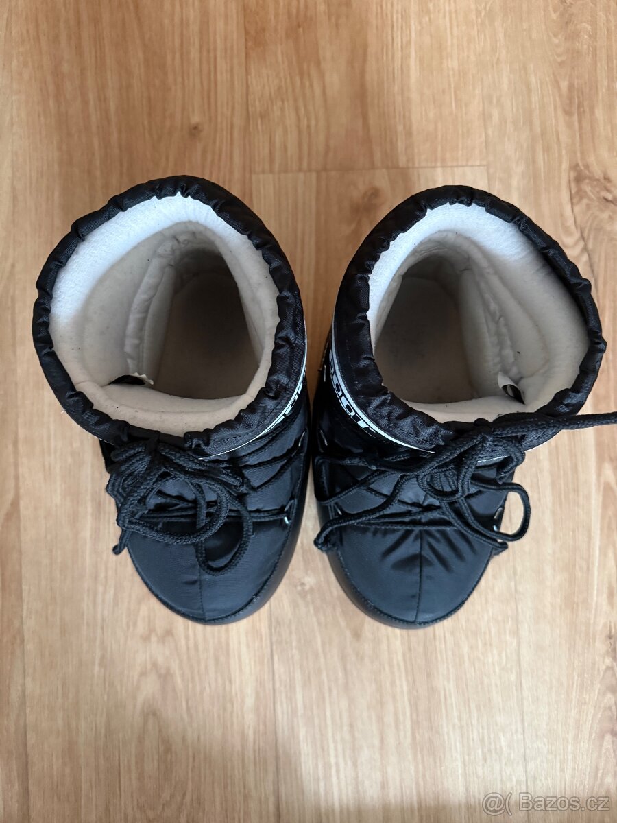 Prodám dámské sněhule MOON BOOT - 10