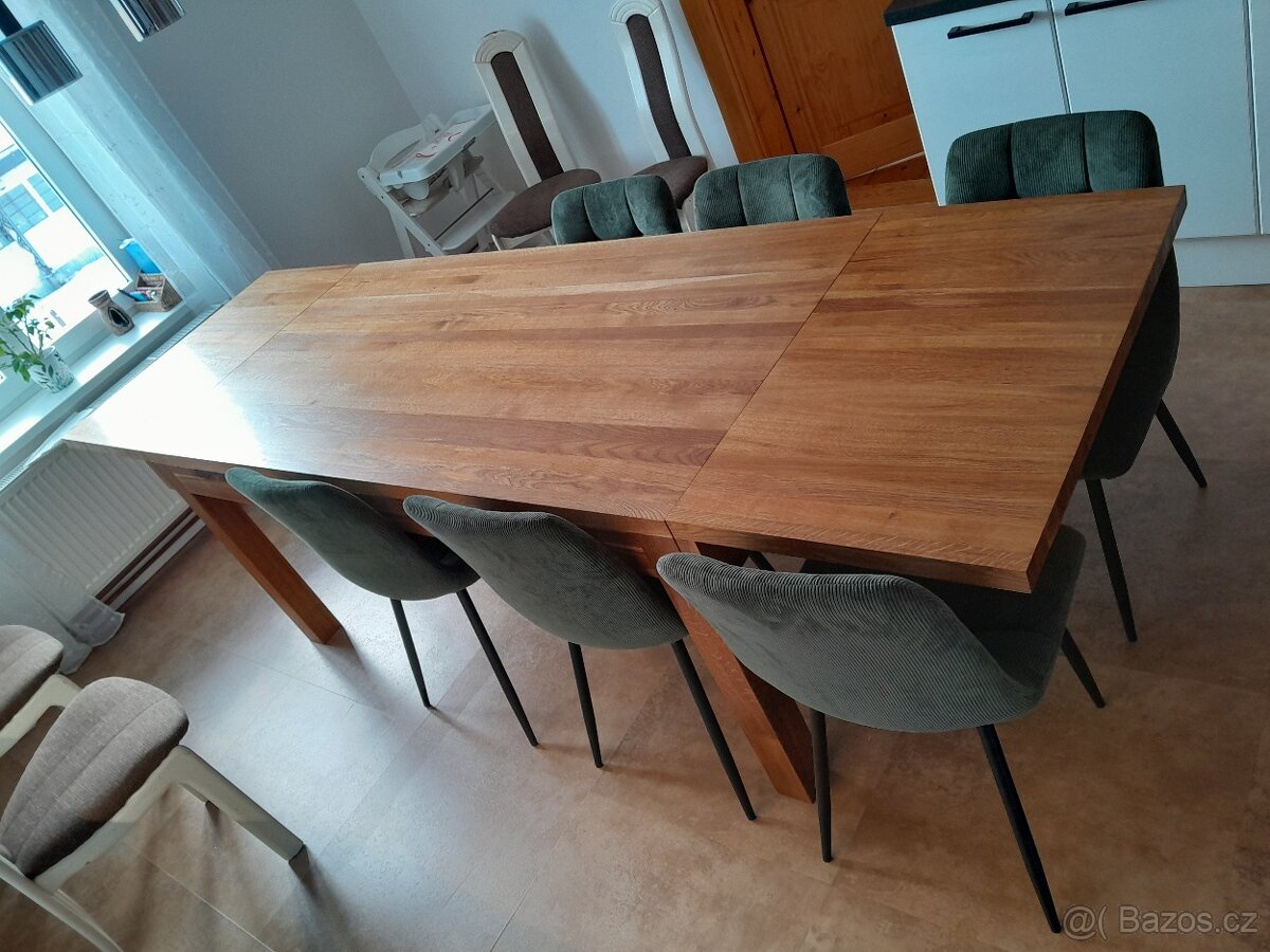 Jídelní stůl - 10