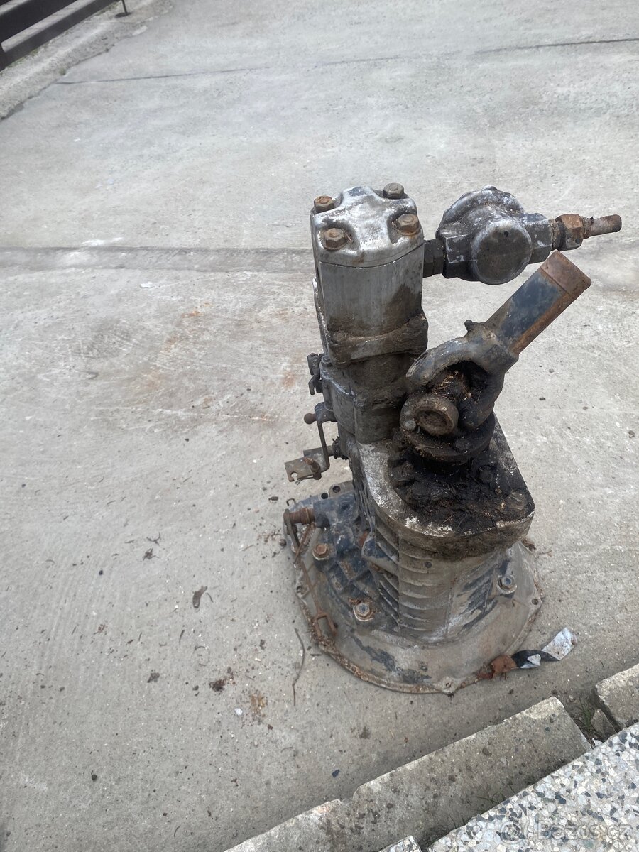 Multicar M25 různé díly. - 10