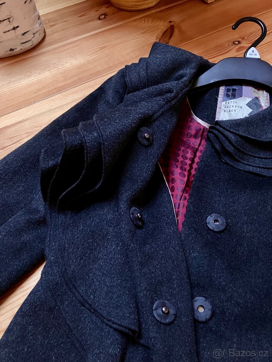 Betty Jackson kabátek - 10