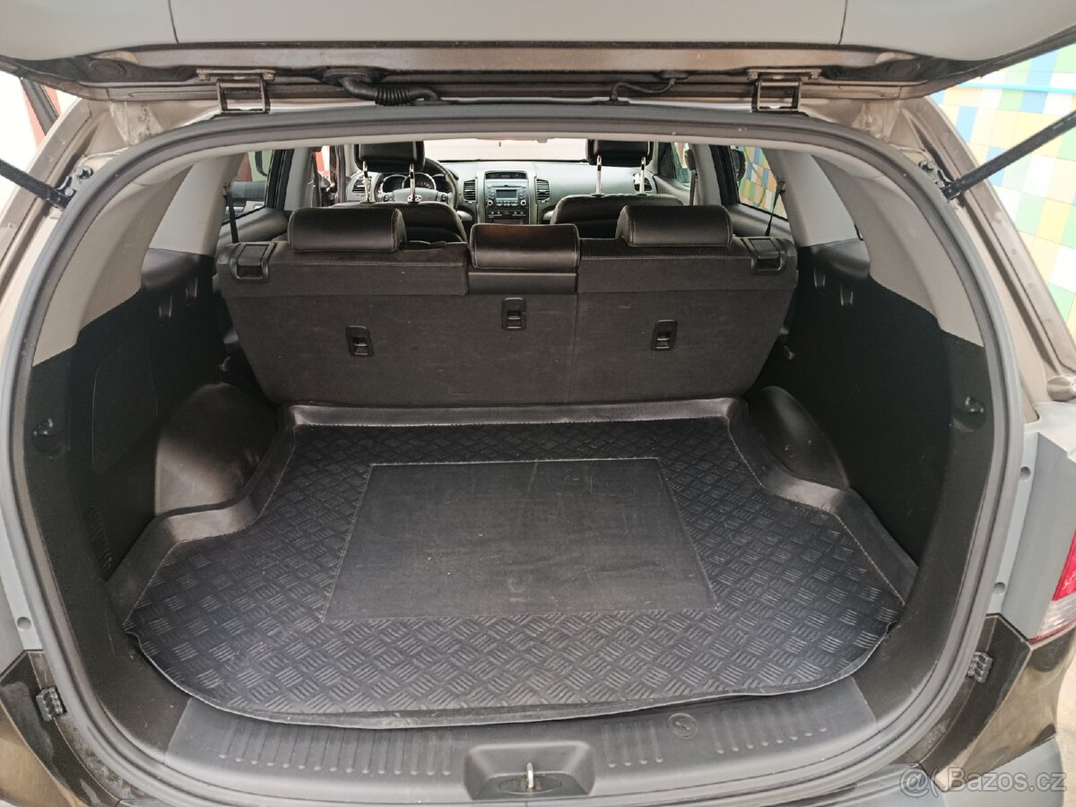 Kia Sorento - 10