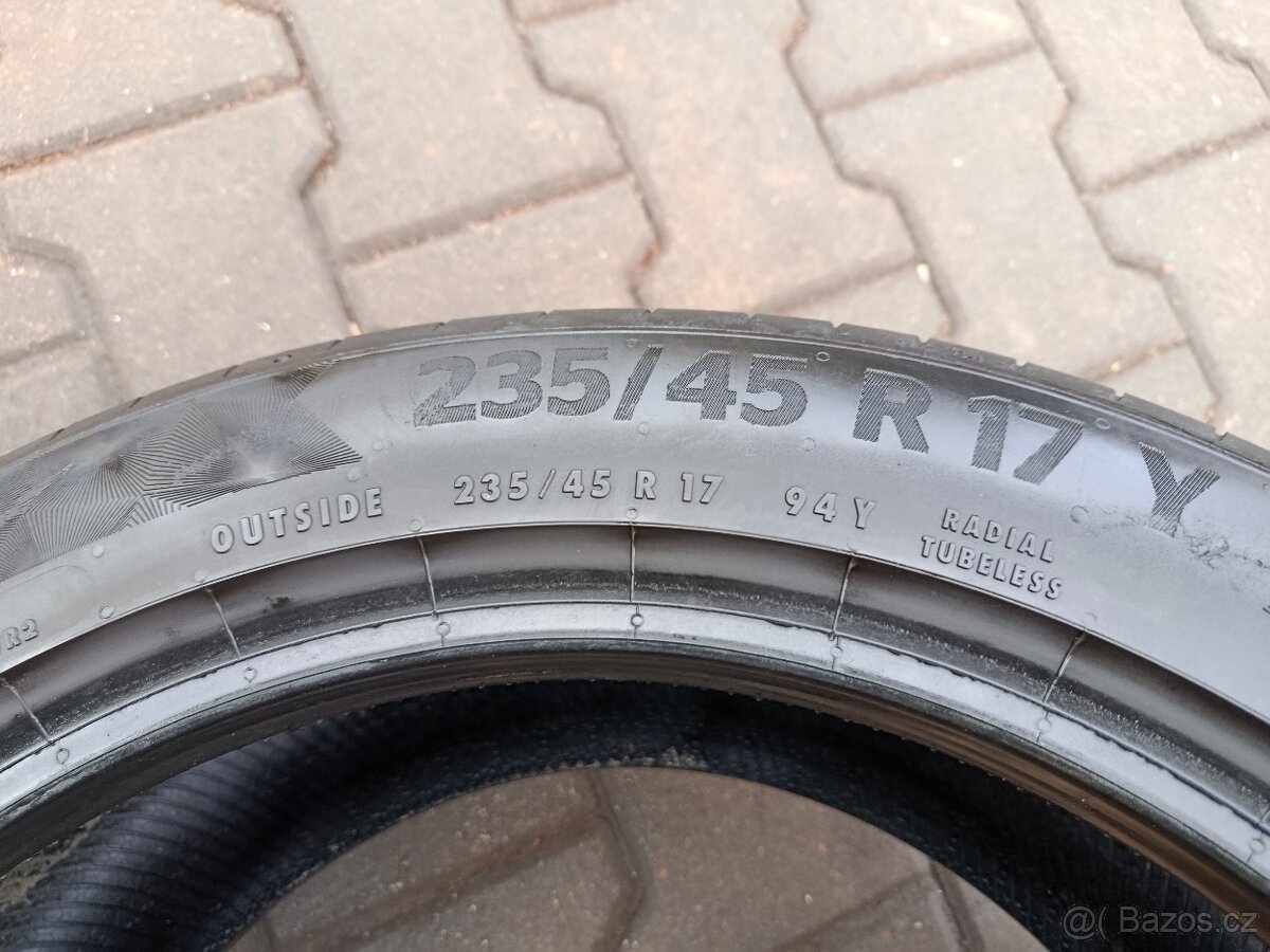 235/45/17 letní pneu continental - 10