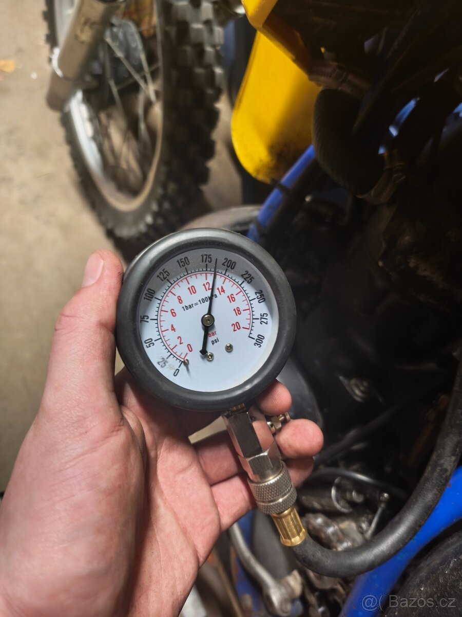 Suzuki RM 250 1984 - 10