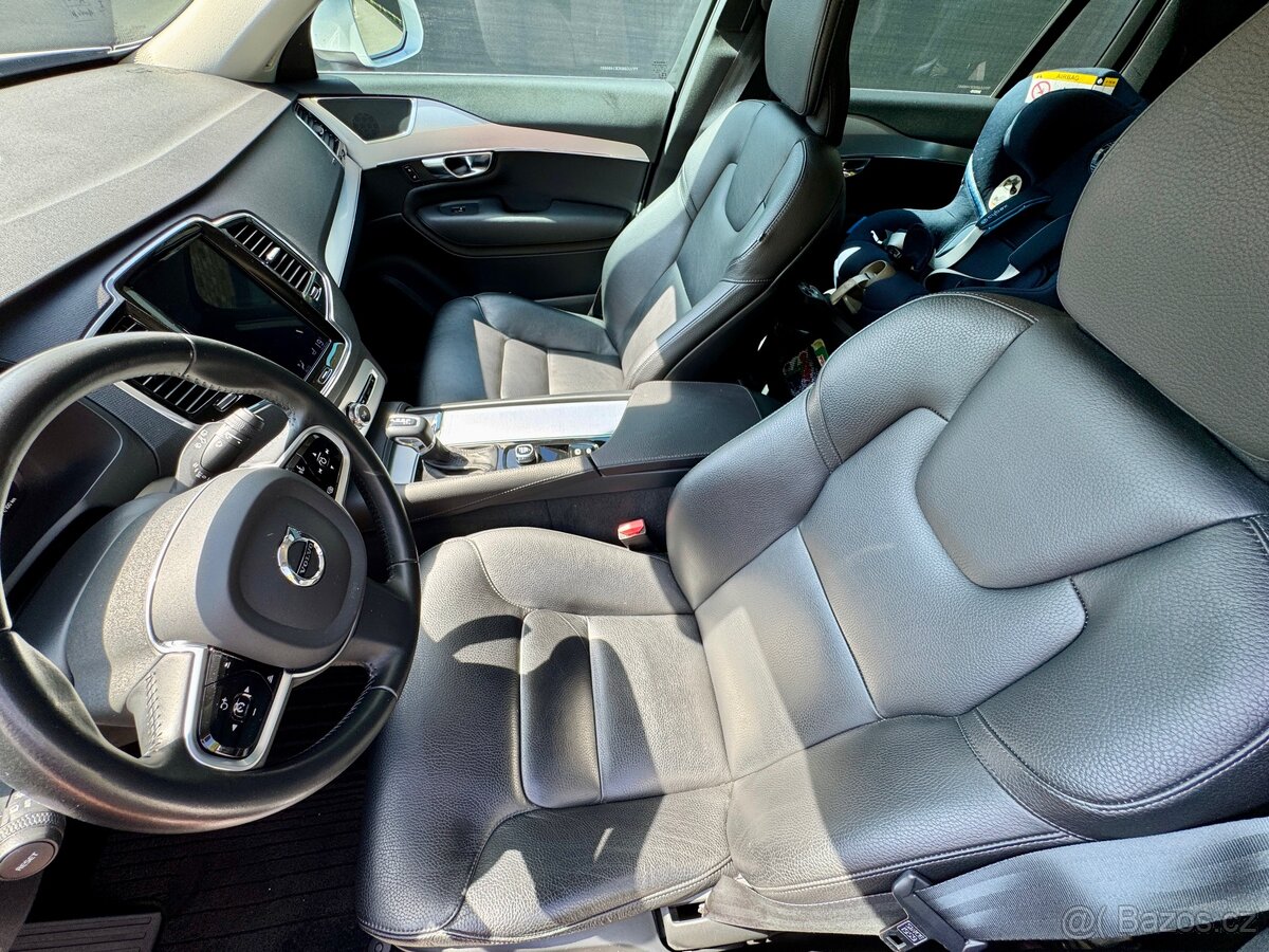 Volvo XC90 D5 servisováno ČR. DPH - 10