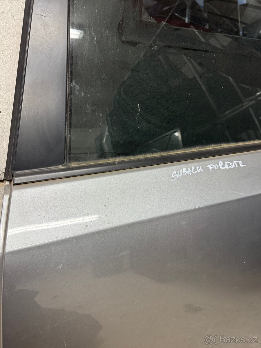 Subaru Forester, Levé dveře - 10
