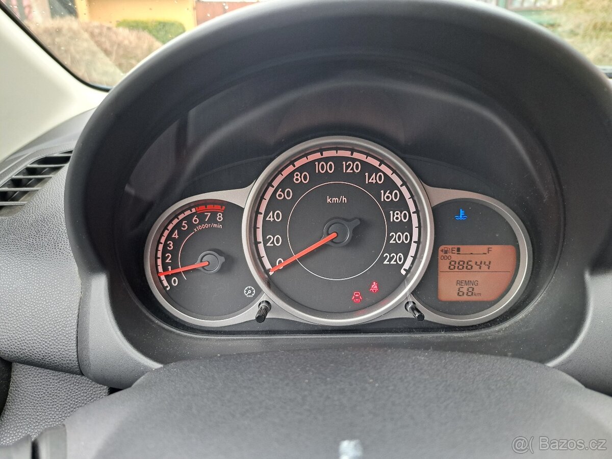 Mazda 2 1.35i 62kw 88tkm - 10