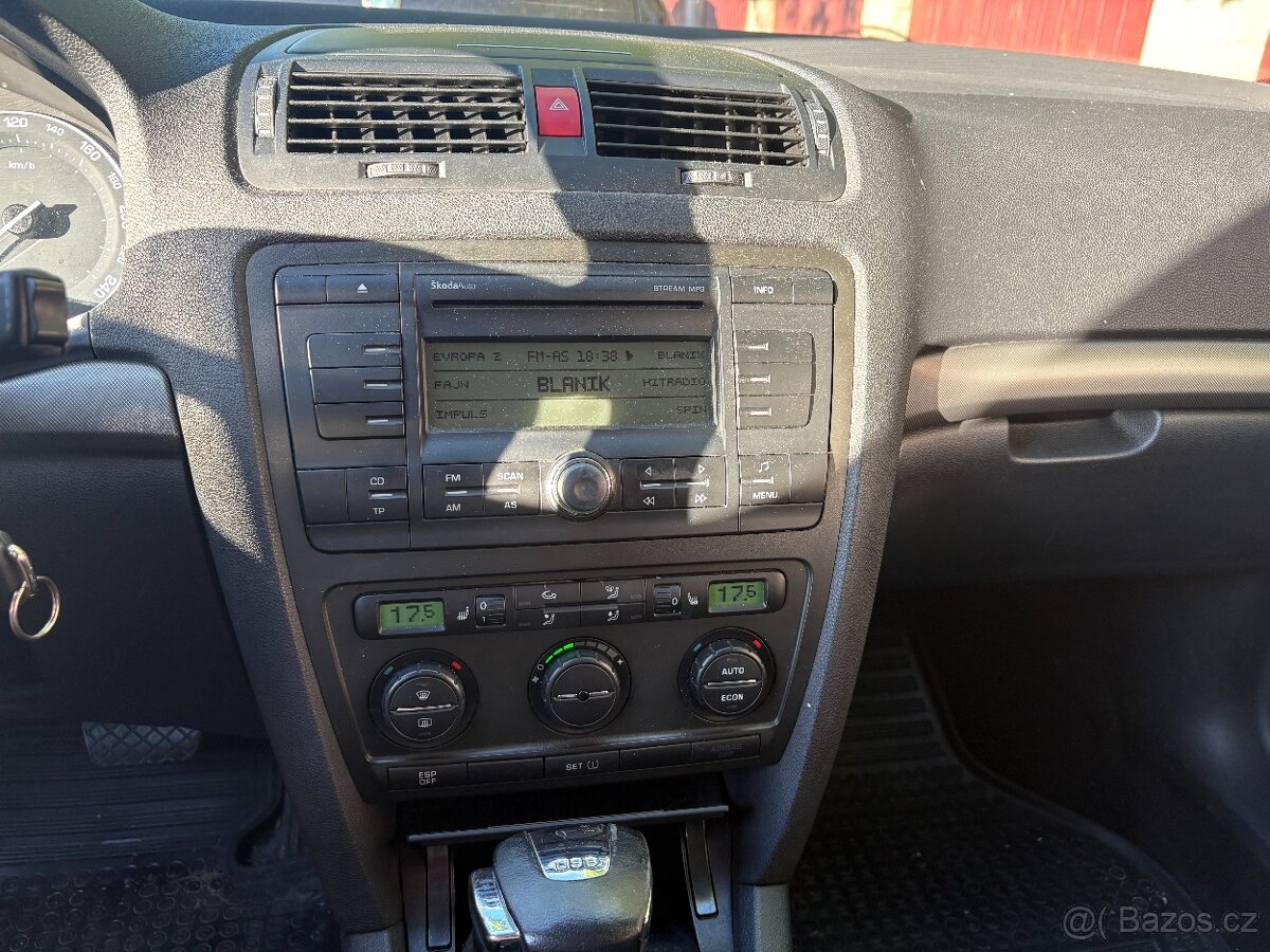 Škoda Octavia Combi 2,0 / 103 kW DSG - 10