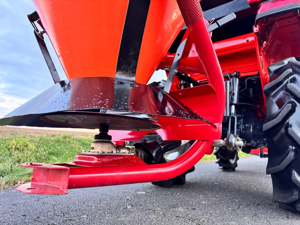 Malotraktor KUBOTA GL23 vyhřívaná kabina • radlice + sypač - 10