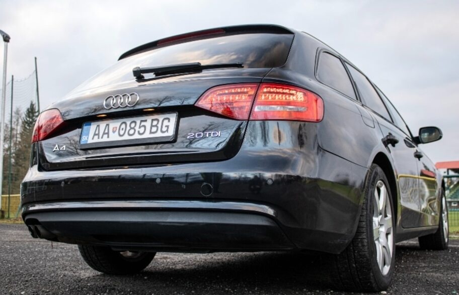 AUDI A4 AVANT 2.0 TDI AUTOMAT - 10