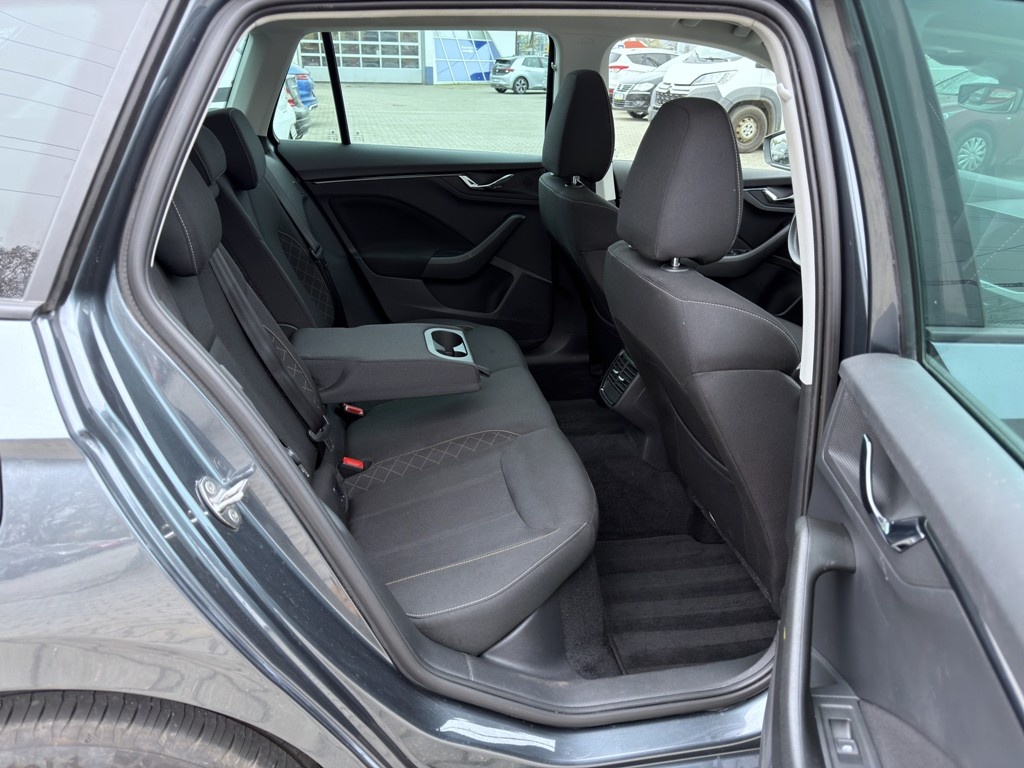 Škoda Kamiq, 1.5 TSI 110 kW panorama, navi - 10